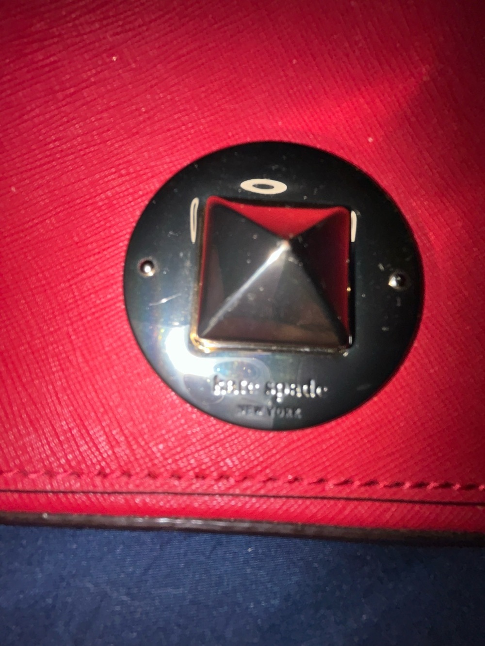 kate spade red pyramid-lock crossbody